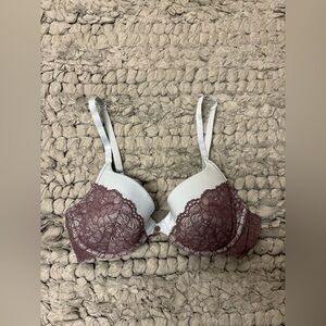 Sixty Eight (6ixty8ight) Brand Lace Trimmed Bra